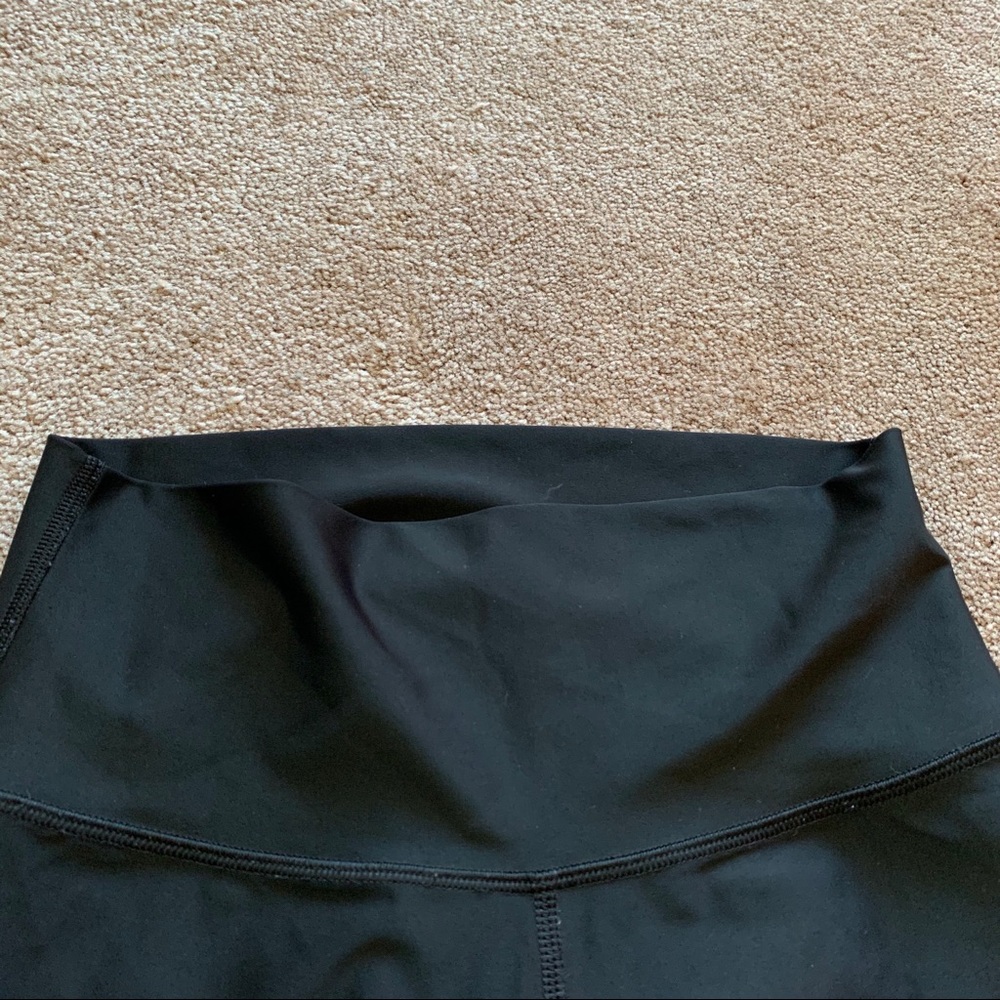Lululemon High Times Pant shiny black mesh rare - Picture 6 of 9